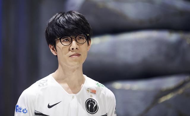 场控制力和 场控制力和